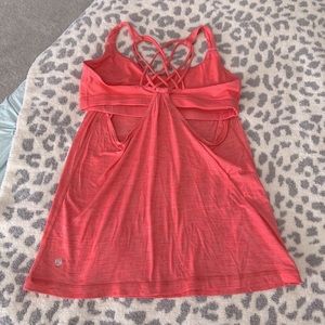 Lulu workout top